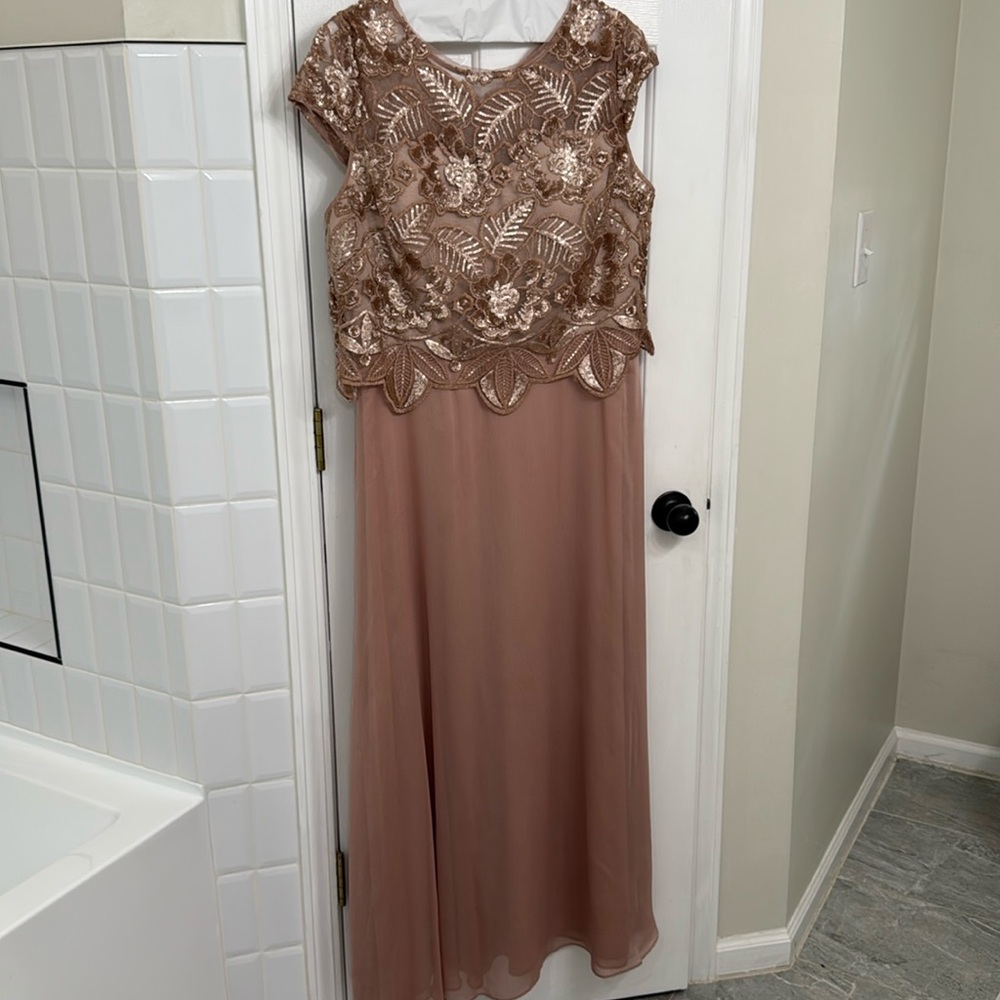 Alex Evenings Women’s Formal Dress, Size 16